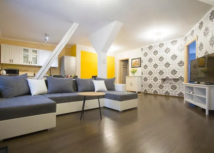 Admarmal Daire Ściegny